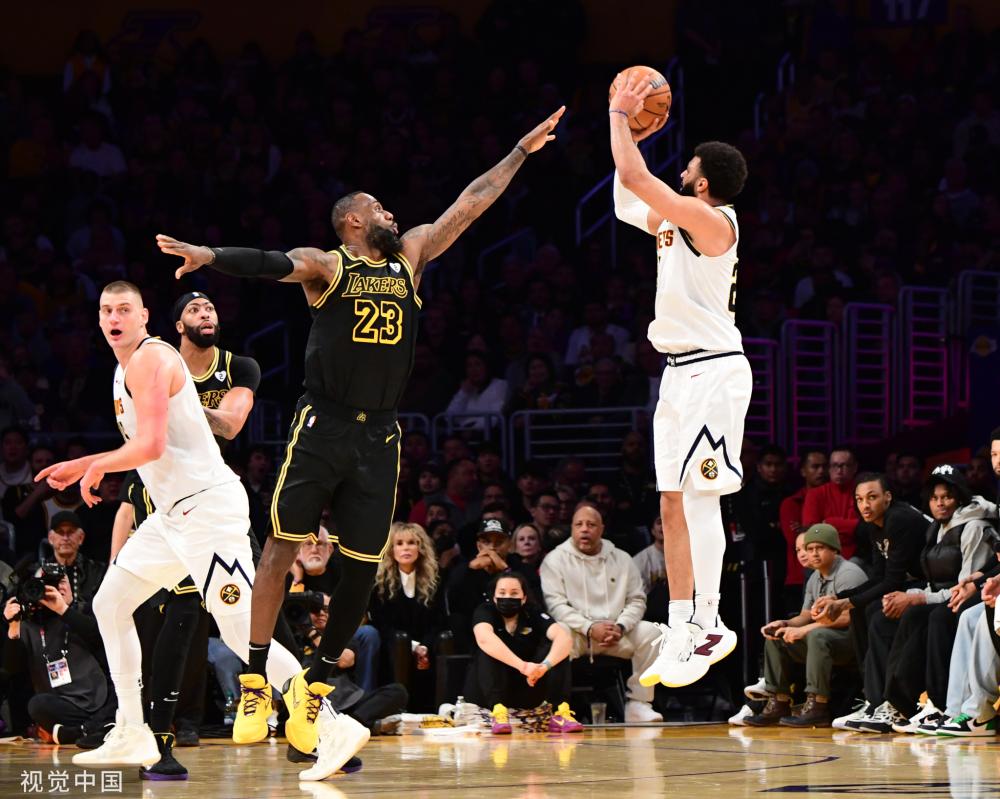 响成千上万 响成千上万