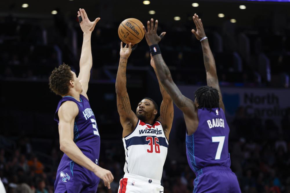 前景充满希 前景充满希